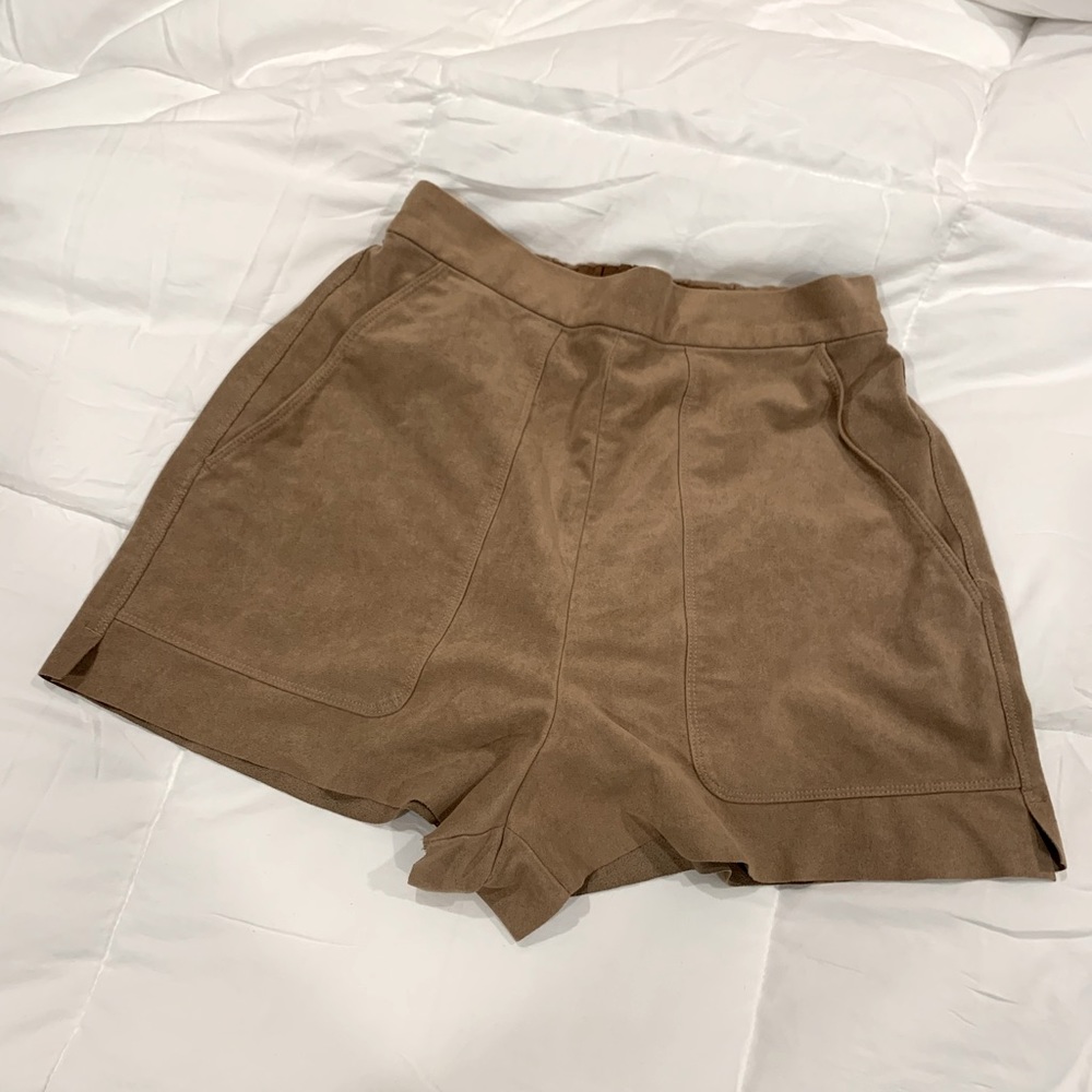 Aritzia Nude Shorts